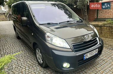 Мінівен Peugeot Expert 2013 в Дніпрі