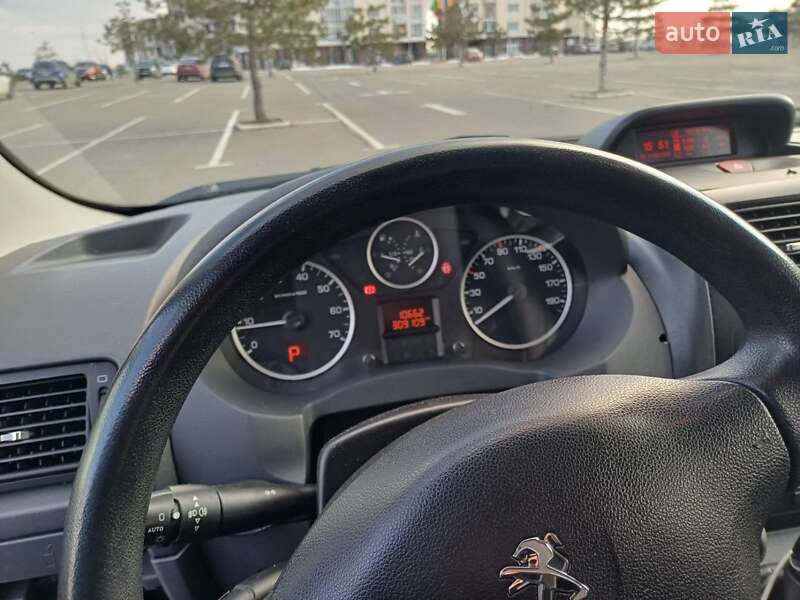 Минивэн Peugeot Expert 2015 в Николаеве фото 13 Минивэн Peugeot Expert 2015 в Николаеве
