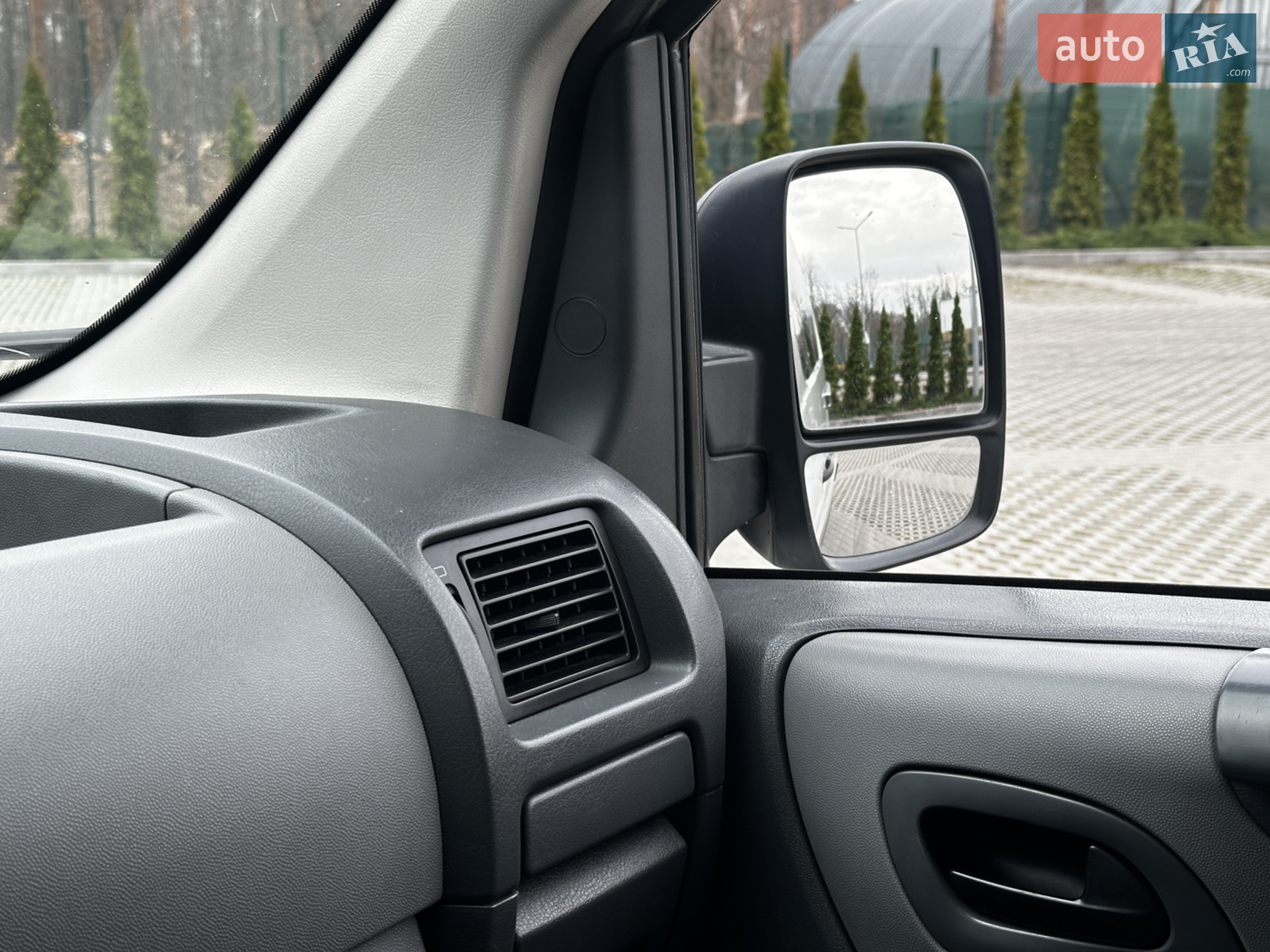 2010 Peugeot Expert - мініатюра 24