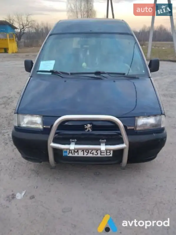Минивэн Peugeot Expert 2003 в 