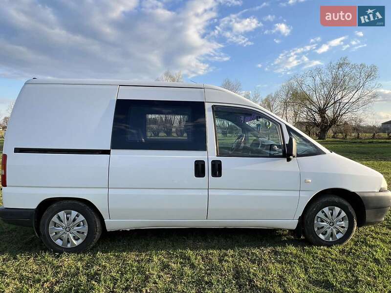 Минивэн Peugeot Expert 2002 в Жидачове