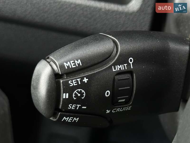 Грузовой фургон Peugeot Expert 2024 в Мукачево
