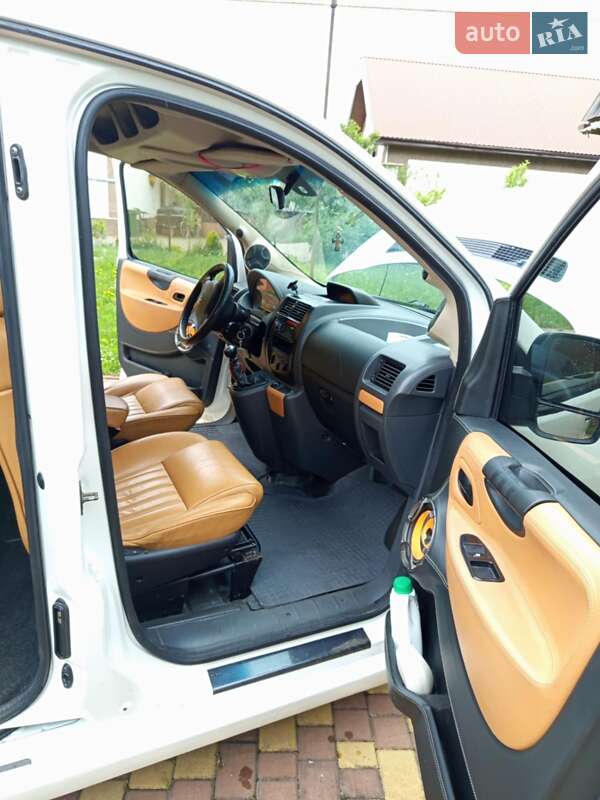 Минивэн Peugeot Expert 2009 в Ивано-Франковске фото 6 Минивэн Peugeot Expert 2009 в Ивано-Франковске