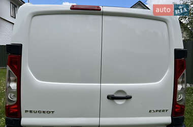 Мінівен Peugeot Expert 2015 в 