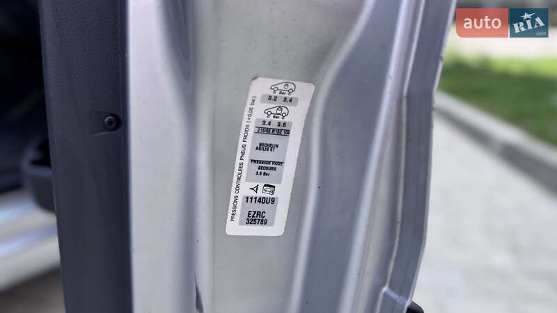 Мінівен Peugeot Expert 2012 в Івано-Франківську