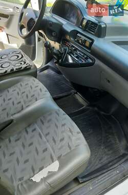 Минивэн Peugeot Expert 2006 в 