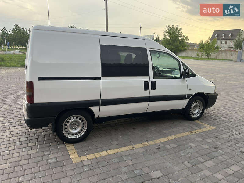 Мінівен Peugeot Expert 2004 в Теофіполі