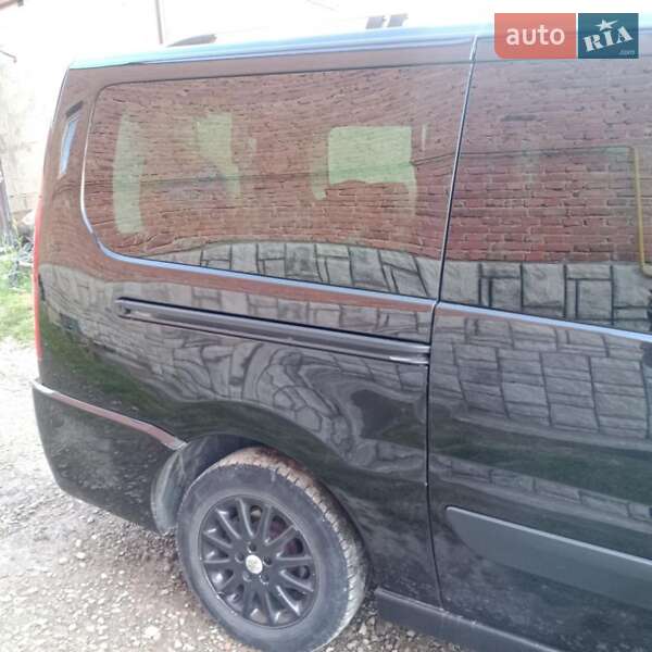 Минивэн Peugeot Expert 2012 в Львове фото 3 Минивэн Peugeot Expert 2012 в Львове