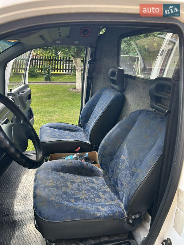 Вантажний фургон Peugeot Expert 1998 в Львові