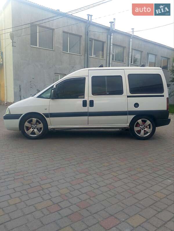 Минивэн Peugeot Expert 2006 в Ровно