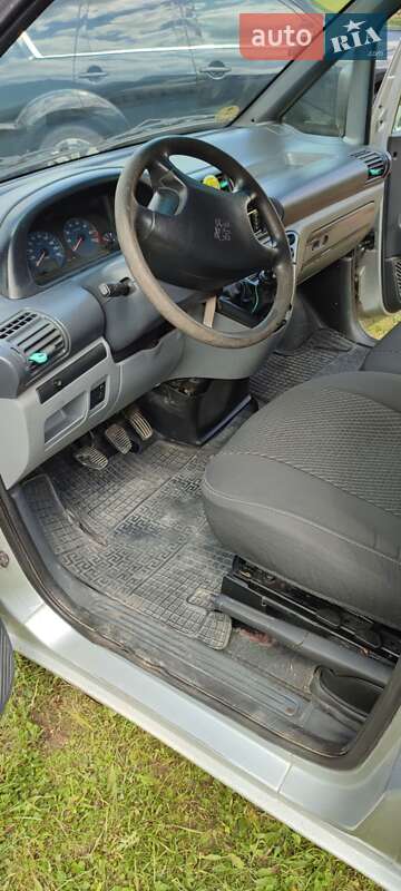 Минивэн Peugeot Expert 2002 в Яремче