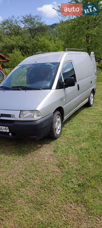 Минивэн Peugeot Expert 2002 в Яремче