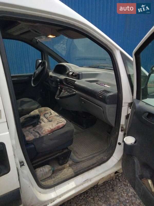 Грузовой фургон Peugeot Expert 2004 в Ивано-Франковске