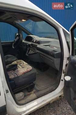 Грузовой фургон Peugeot Expert 2004 в 