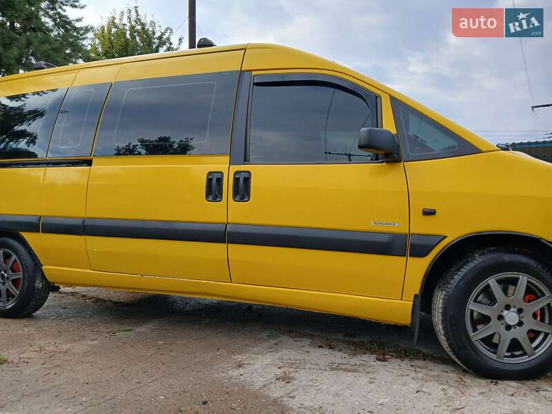 Мінівен Peugeot Expert 2006 в Стрию