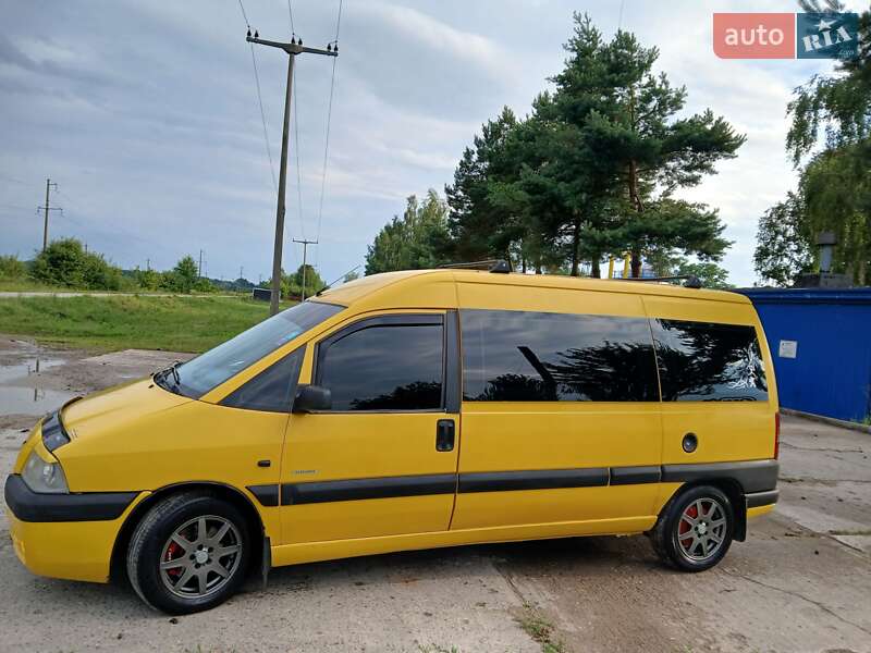 Мінівен Peugeot Expert 2006 в Стрию