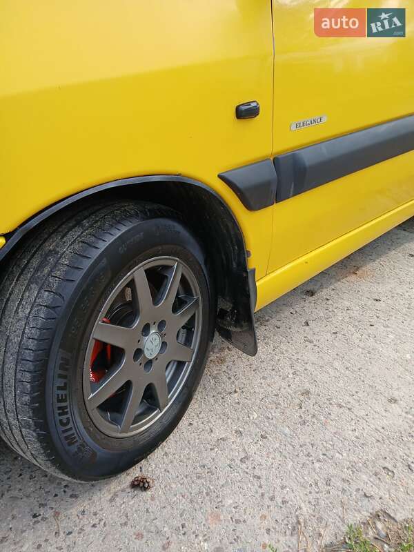 Мінівен Peugeot Expert 2006 в Стрию