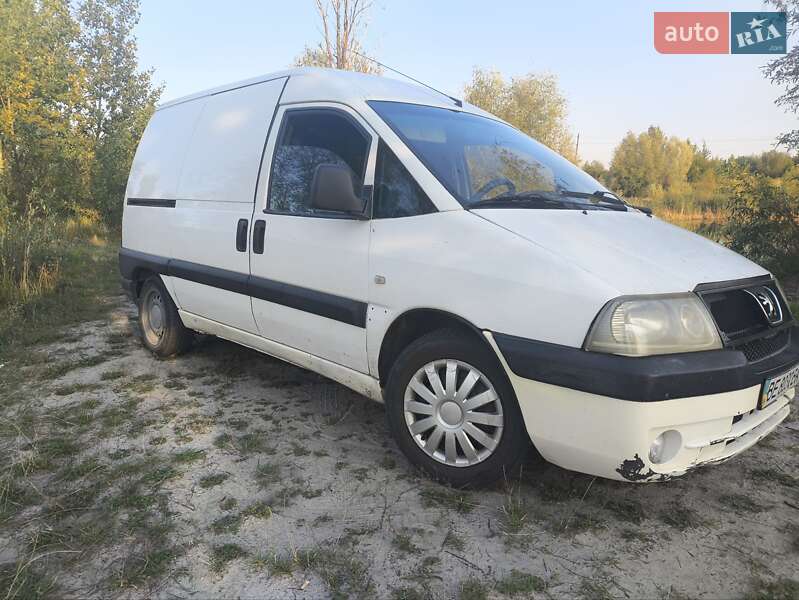 Грузовой фургон Peugeot Expert 2004 в 