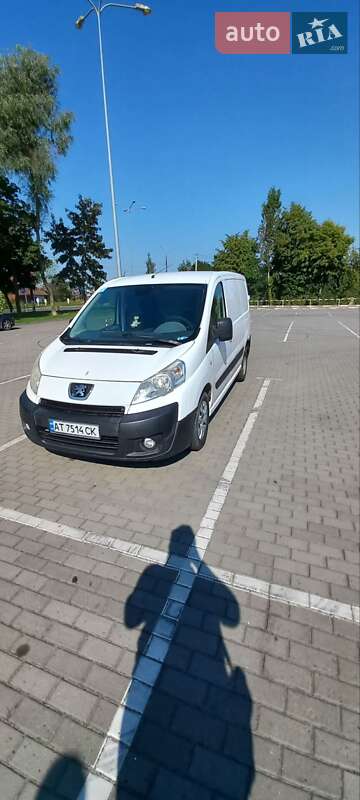 Вантажний фургон Peugeot Expert 2008 в Коломиї