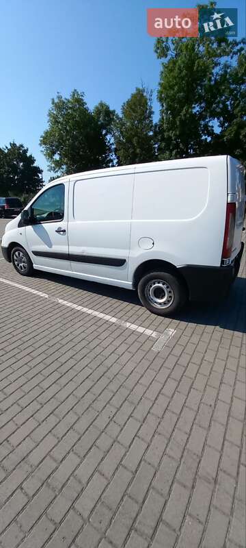 Вантажний фургон Peugeot Expert 2008 в Коломиї