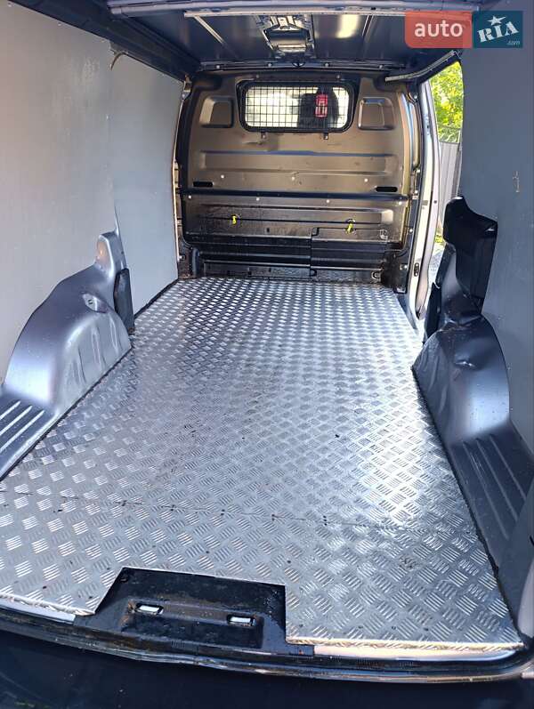 Грузовой фургон Peugeot Expert 2021 в Фастове