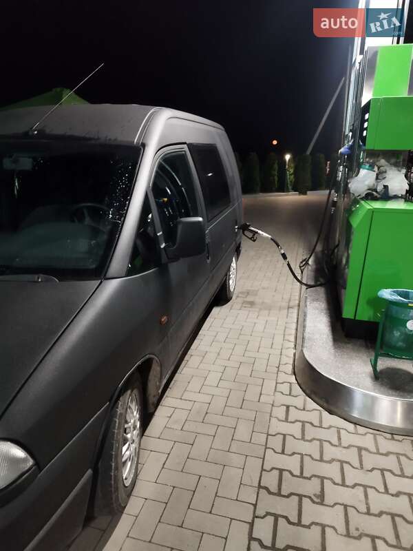 Минивэн Peugeot Expert 2002 в Городенке