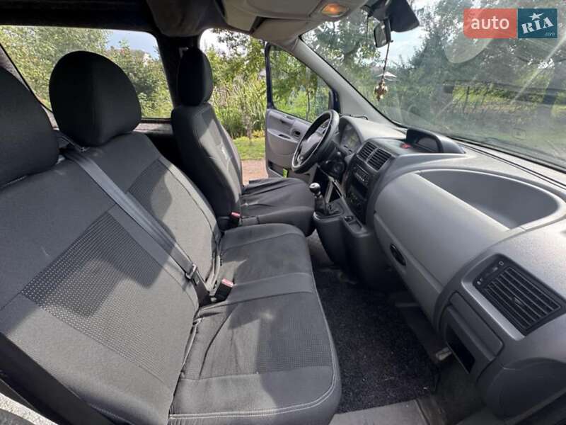 Мінівен Peugeot Expert 2009 в Івано-Франківську