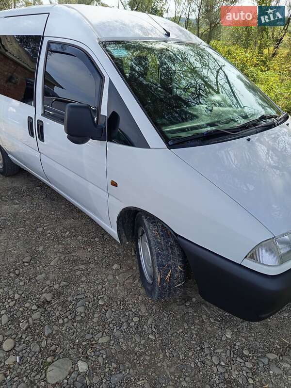 Минивэн Peugeot Expert 2000 в Сторожинце