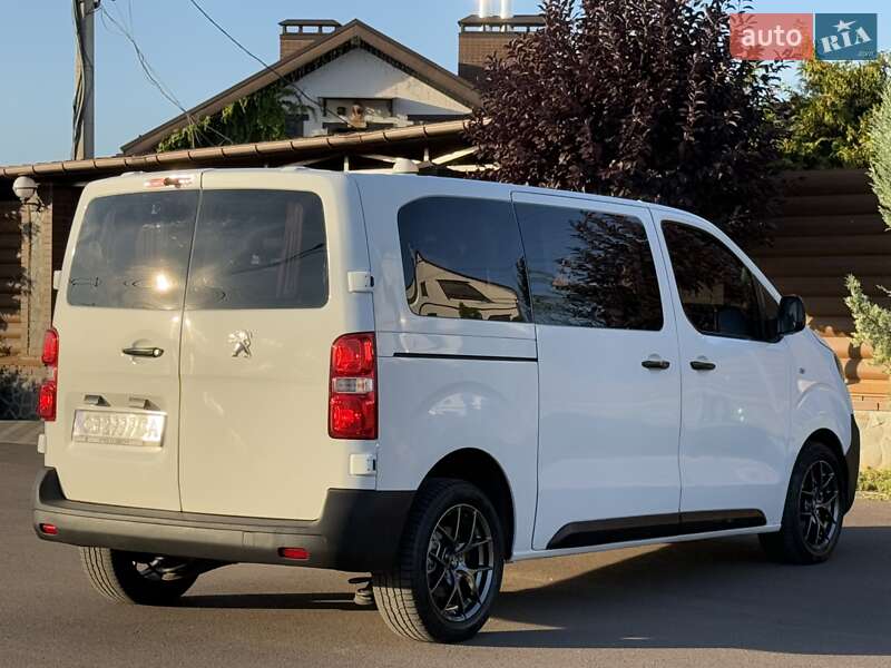 Мінівен Peugeot Expert 2017 в Києві фото 50 Мінівен Peugeot Expert 2017 в Києві