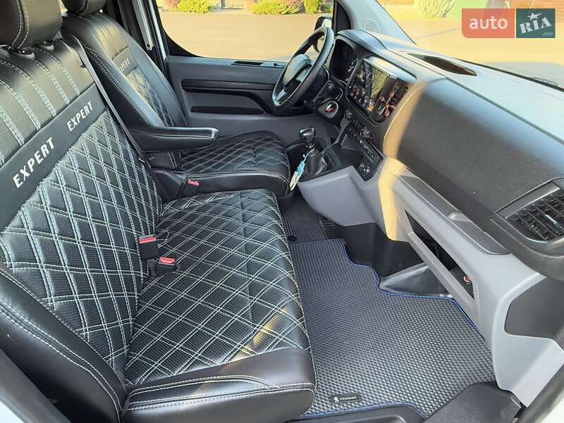 Мінівен Peugeot Expert 2017 в Києві фото 69 Мінівен Peugeot Expert 2017 в Києві