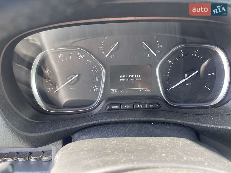 Вантажний фургон Peugeot Expert 2018 в Луцьку