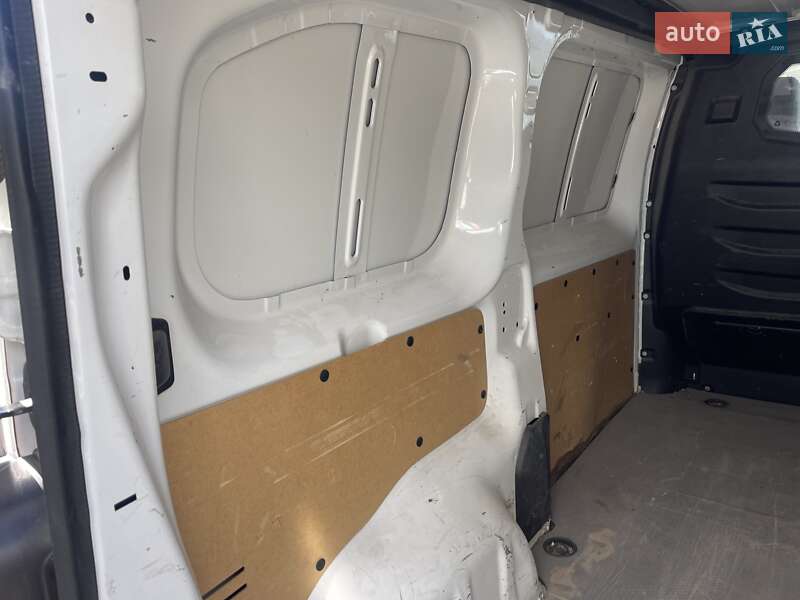 Вантажний фургон Peugeot Expert 2018 в Луцьку