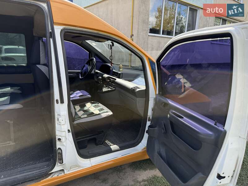 Минивэн Peugeot Expert 2005 в Корсуне-Шевченковском фото 14 Минивэн Peugeot Expert 2005 в Корсуне-Шевченковском