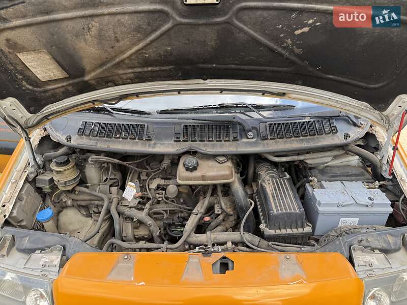 Минивэн Peugeot Expert 2005 в Корсуне-Шевченковском фото 18 Минивэн Peugeot Expert 2005 в Корсуне-Шевченковском