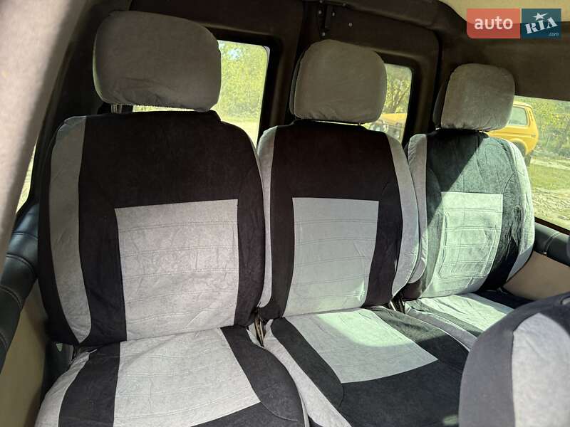 Минивэн Peugeot Expert 2005 в Корсуне-Шевченковском фото 27 Минивэн Peugeot Expert 2005 в Корсуне-Шевченковском