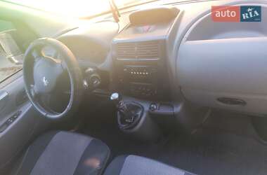 Минивэн Peugeot Expert 2011 в 