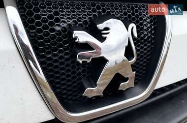 Минивэн Peugeot Expert 2005 в 
