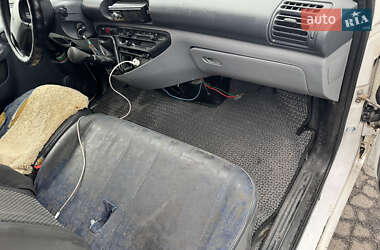 Грузовой фургон Peugeot Expert 2001 в 