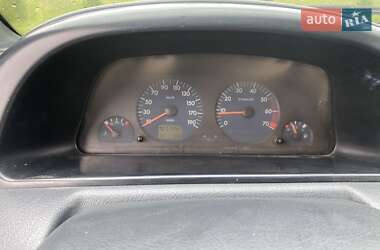 Грузовой фургон Peugeot Expert 2001 в 