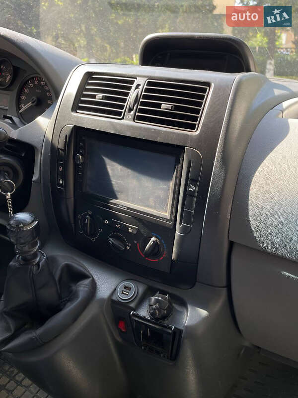 Минивэн Peugeot Expert 2007 в Бурштыне