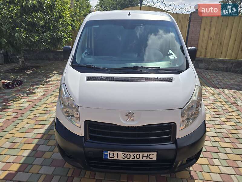Вантажний фургон Peugeot Expert 2012 в Миргороді