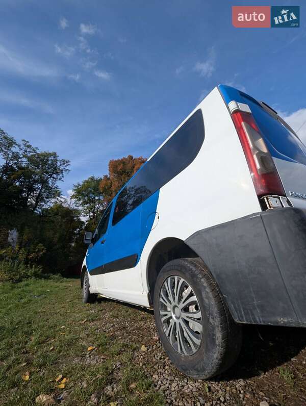 Минивэн Peugeot Expert 2009 в Черновцах
