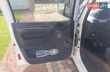 Минивэн Peugeot Expert 2000 в 