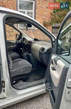 Мінівен Peugeot Expert 2010 в 