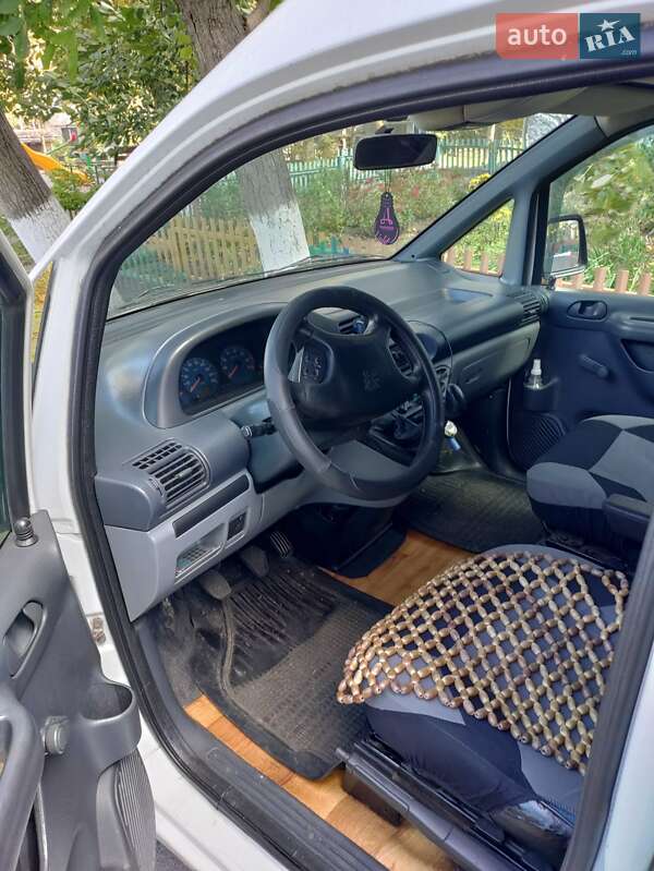 Минивэн Peugeot Expert 2002 в Черноморске
