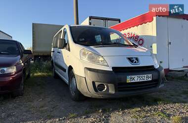 Минивэн Peugeot Expert 2009 в Ровно