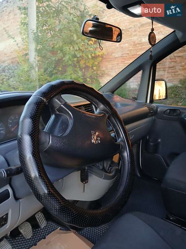 Минивэн Peugeot Expert 2005 в Кременце