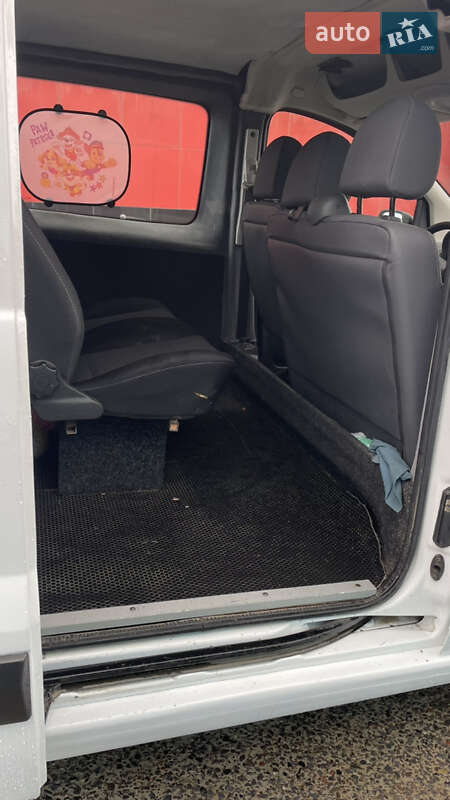 Минивэн Peugeot Expert 2008 в Львове фото 7 Минивэн Peugeot Expert 2008 в Львове