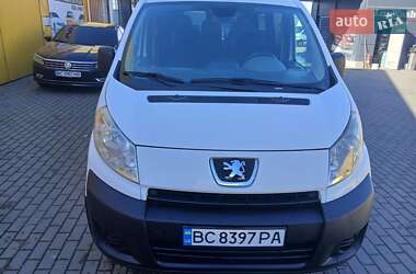Минивэн Peugeot Expert 2008 в Новояворовске