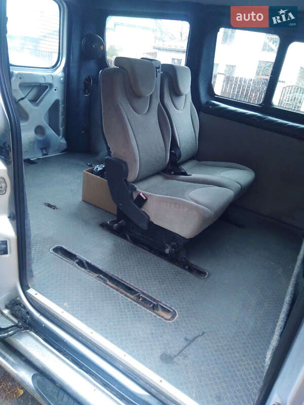 Минивэн Peugeot Expert 2007 в Новояворовске